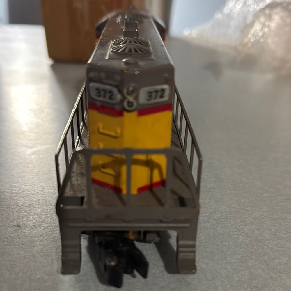 Union Pacific Model Train Locomotive - Picture 4 of 6